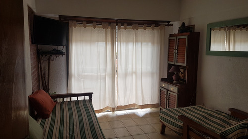 Imagen 9 de 14 de Departamentos De 2 Y 3 Ambientes Con Balcon Vista Al Mar
