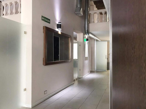 Venta Con Renta Reciclada Con Habilitación Para Centro De Estética Y Consultorio En Constitución