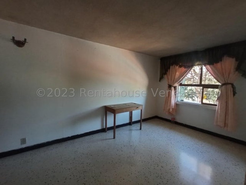 Casa Duplex En Venta 443 Mts Zona Exclusiva De Cagua Urb Santa Rosalia 25-5347 Gjg