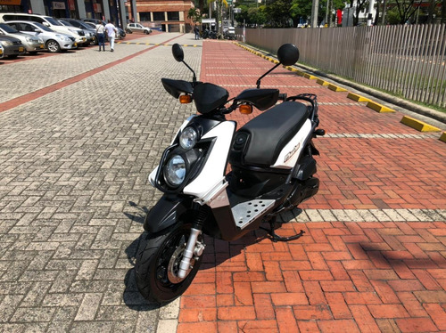 Yamaha Yw 125 At 2012