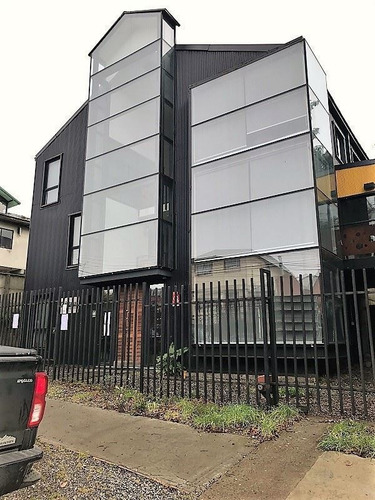 Imagen 1 de 9 de Oficina En Venta En Valdivia