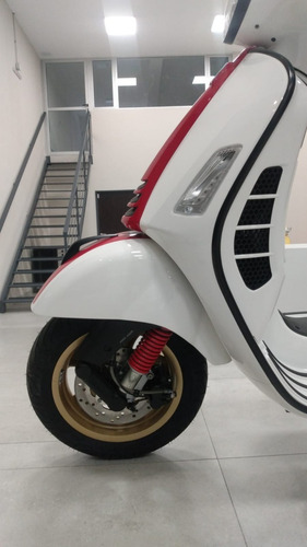 Imagen 19 de 24 de Vespa Gts 300 Super Racing Sixties - Palermo Bikes -