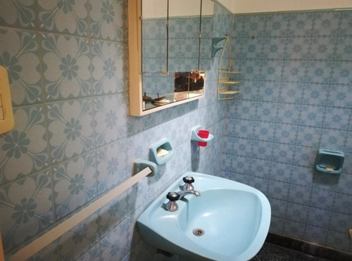 Imagen 2 de 7 de Venta Ph 3 Ambientes Con Fondo En Linda Zona De Moron