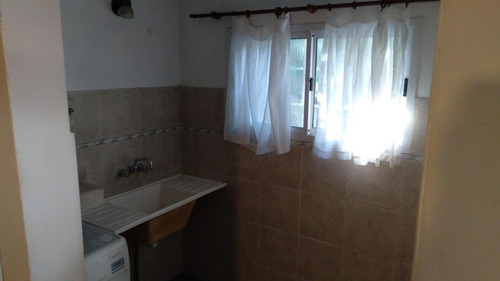 Imagen 10 de 16 de Casa 3 Ambientes 160 M² Cub. C/ Cochera - Villa Luzuriaga