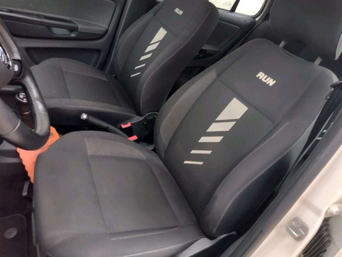 Imagem 12 de 14 de Volkswagen Fox Run 1.6 8v Flex