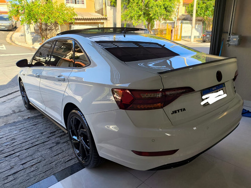 Volkswagen Jetta 1.4 R-line 250 Tsi Flex Aut. 4p