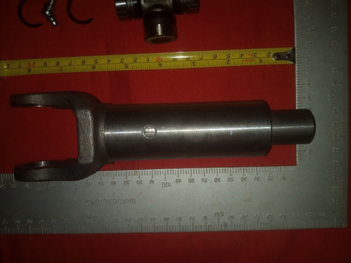 Yokee Cardan De Toma Fuerza De Volteo C/cruceta 11-pulgadas
