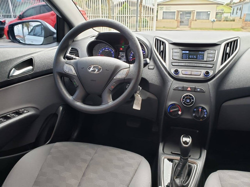 Imagem 8 de 15 de Hyundai Hb20s 1.6 Comfort Plus 16v Flex 4p Automático