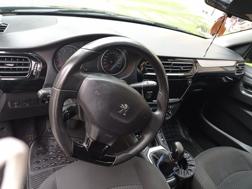 En Venta Carro Peugeot 301