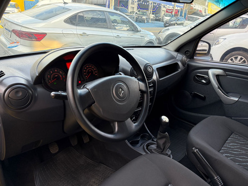 Renault Logan Renault Logan Authentique 1.0 16V (flex)