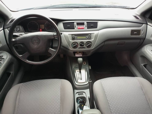 Imagen 9 de 13 de Mitsubishi Lancer