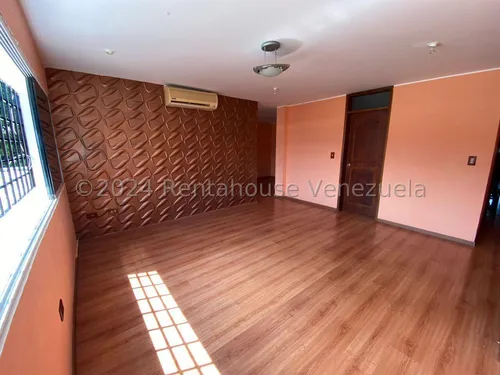 Casa En Venta En El Paraíso Jrz