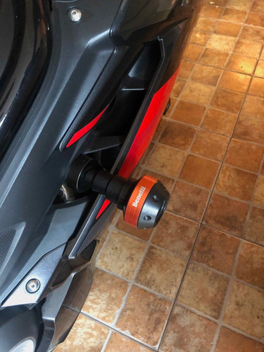 Imagen 9 de 16 de Benelli 302r