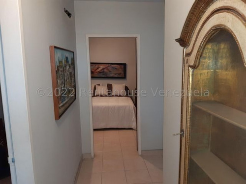 Imagen 21 de 30 de Apartamentos En Venta Este De Barquisimeto, Cod # 23-8881 Excelente Ubicación, Negociable! Mas Información Comunícate 412-1498654 Katty Vasquez Rentahouse. Moderno, Oportunidad, Conservado, Amplio !!