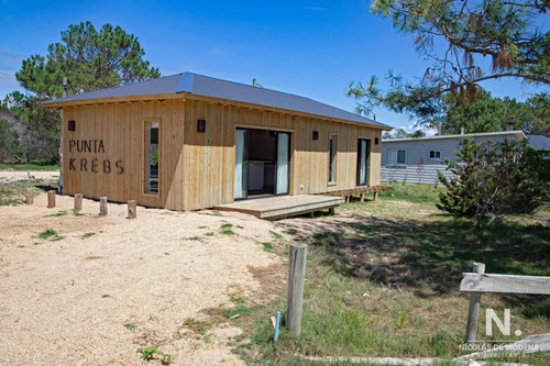 Casa En Venta De 1 Dormitorio.