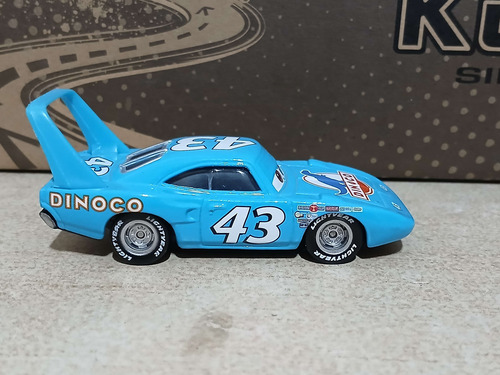 Disney Pixar Cars - The King / El Rey Dinoco #43 Celeste (Usado)