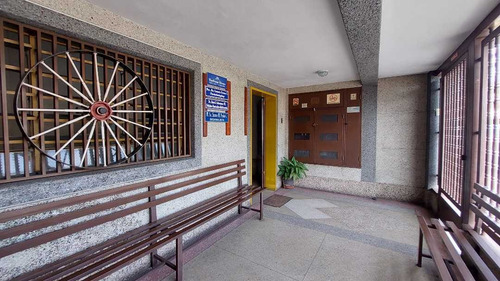 Imagen 2 de 12 de Local Comercial Los Cedros
