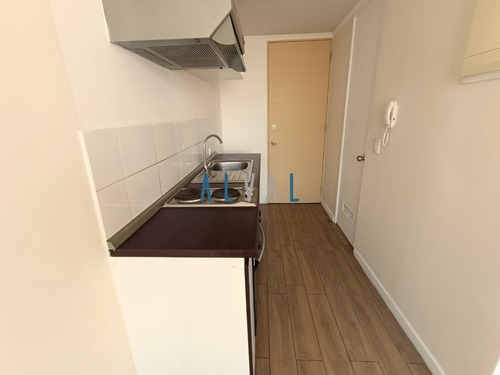 Home Studio En General Gana 1063, Santiago.