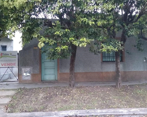 Terreno  En Venta Ubicado En Berazategui,  G.b.a. Zona Sur