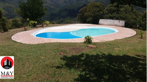 Alquiler De Finca De Recreo Para Fines De Semana  En Barbosa