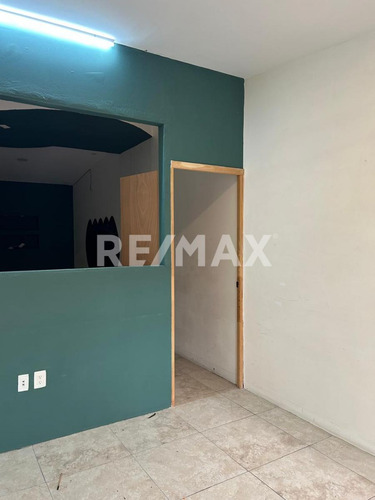 Local En Renta En Pabellón Asunción, Metepec