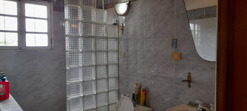 Imagen 11 de 15 de 23-11654. Lujosa Y Espaciosa Casa Ubicada En La Prestigiosa Urbanización Junko Country Club. Lista Para Habitar.