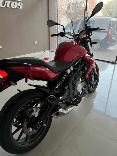 Imagen 4 de 4 de Benelli Tnt300