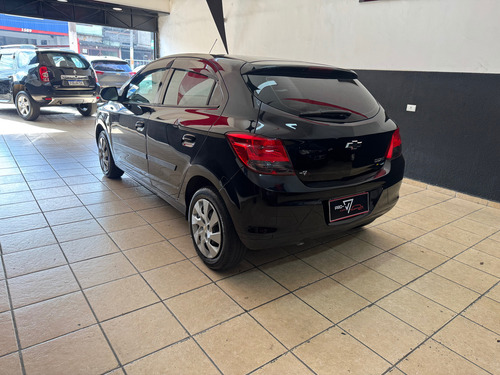 Chevrolet Onix 1.4 Lt 5p