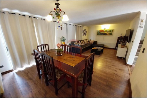 Hermosa Casa En Condominio Tranquilo Y Seguro