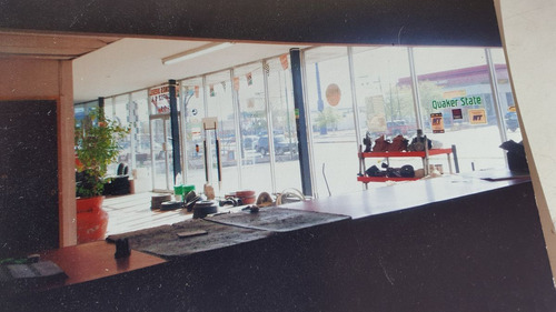 Se Renta: Oficinas, Bodega Y Taller.