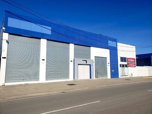 Imagen 3 de 6 de Local Comercial Sobre Colectora Acceso Oeste
