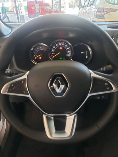 Imagen 4 de 15 de Renault Logan 1.6 16v Intense