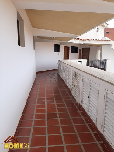 Imagen 9 de 14 de Residencias Casa Blanca, Lecheria.
