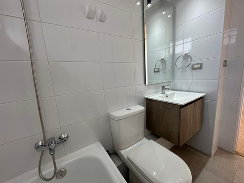 En Arriendo Luminoso Y Funcional Depto 2d1b - Metro Ñuble