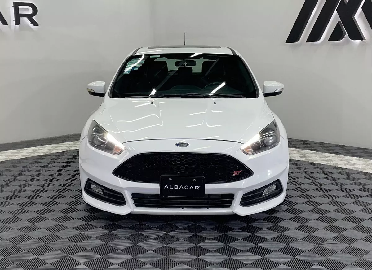 Ford Focus 2.0 HB ST Ecoboost Mt