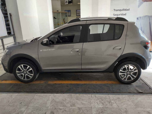 Imagen 8 de 12 de Renault Stepway 2021 5p Intens L4/1.6 Man