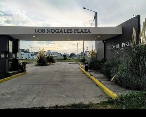 Terreno En Venta En Barrio Nogales Plaza