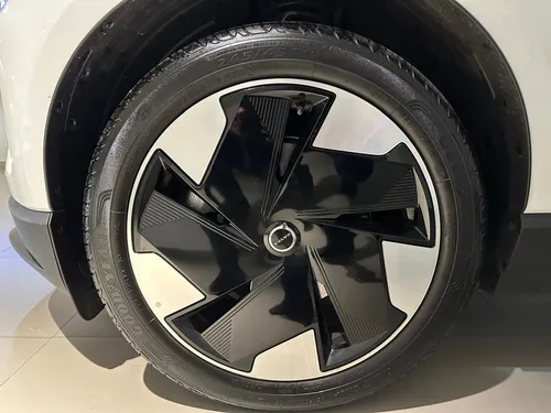 Volvo Ex30 2025