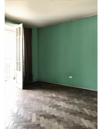 Casa En Ñuñoa / Juan Moya M.