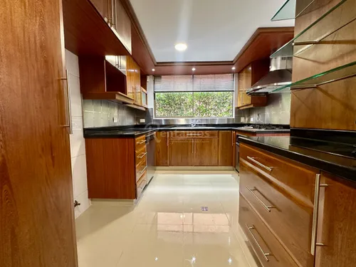 Casa En Arriendo En Loma Benedictinos. Cod A776027