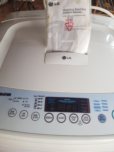 Lavadora LG 14 Kg Fuzzy Logic Con Turbo Drum