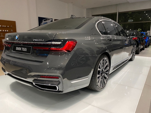 BMW Serie 7 4.4 750i Pure Excelence
