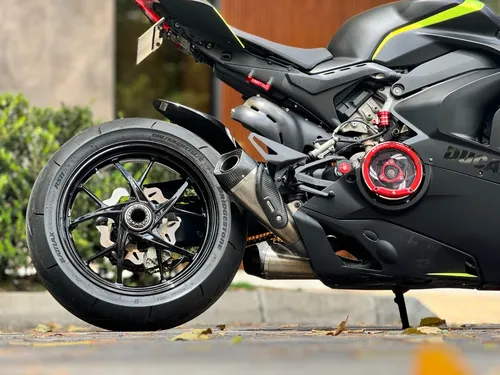 Ducati Panigale V4r | Alto Performance