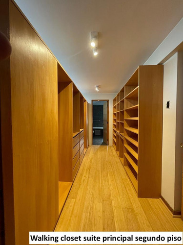 El Golf, Magnifica Residencia Contemporánea, Apta Embajada.