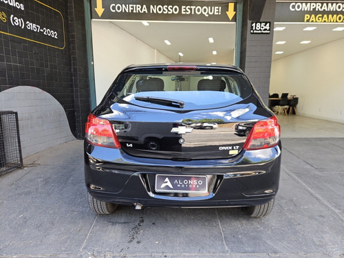 Chevrolet Onix 1.4 MPFI LT 8V FLEX 4P MANUAL