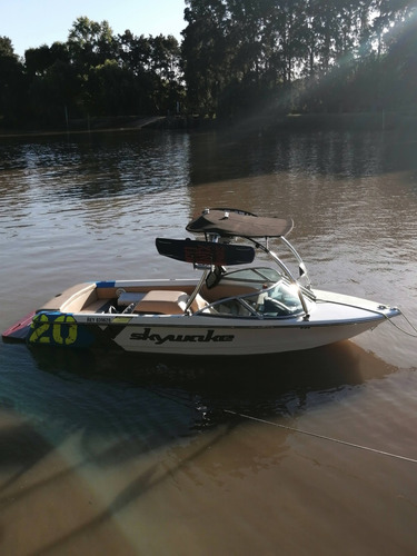 Imagen 5 de 6 de Lancha De Wakeboard Y Wakesurf Skywake X20