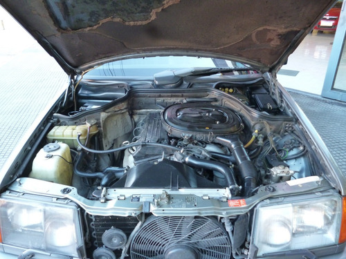 Imagen 12 de 13 de Mercedes Benz 230 Ce Coupe 1988
