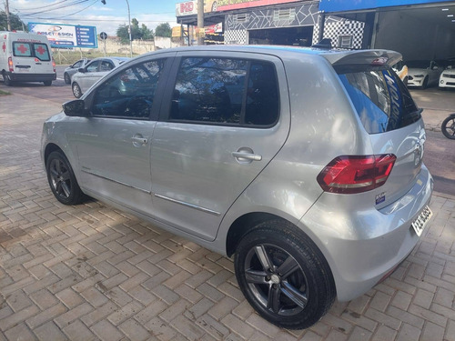 Imagem 8 de 10 de Volkswagen Fox 1.6 Msi Highline 16v Flex 4p Automatizado