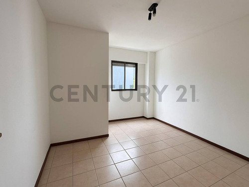 Venta Departamento Calle 33 E/ 26 Y 27