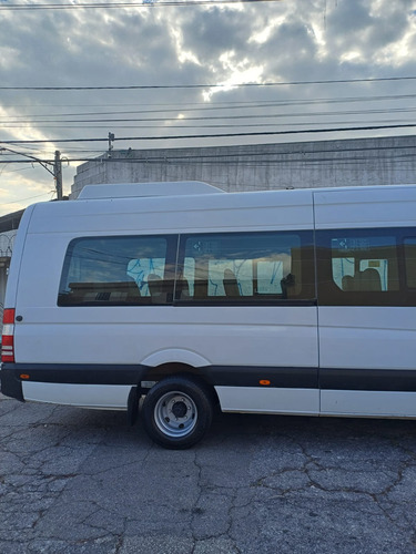 Mercedes-Benz Sprinter Furgão 2.2 Cdi 515 Rd Extra Longo Teto Alto 15,5m3 5p